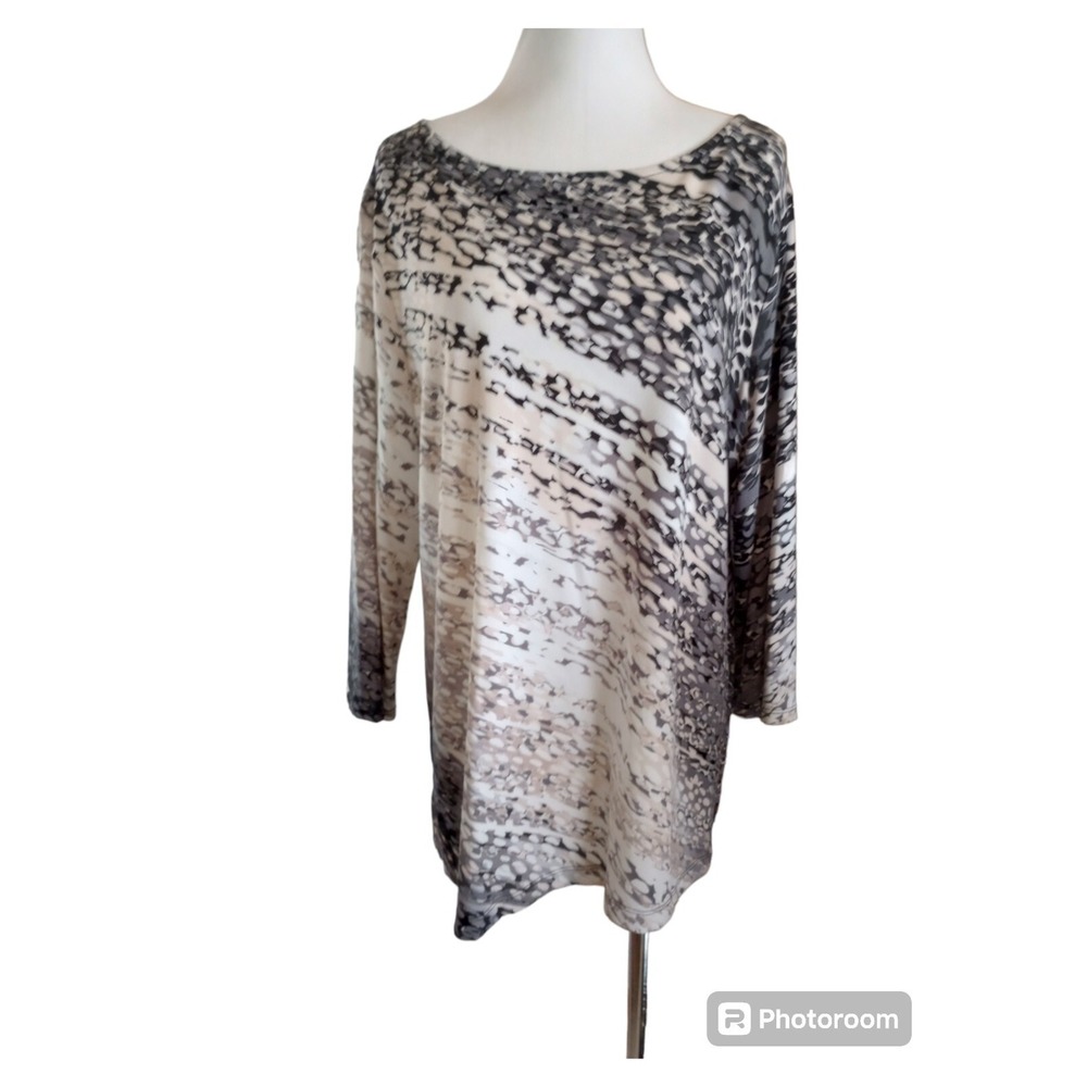 Chicos Easy wear Size 2 US Large Black White 3/4 Sleeve Boho Slinky Geometric